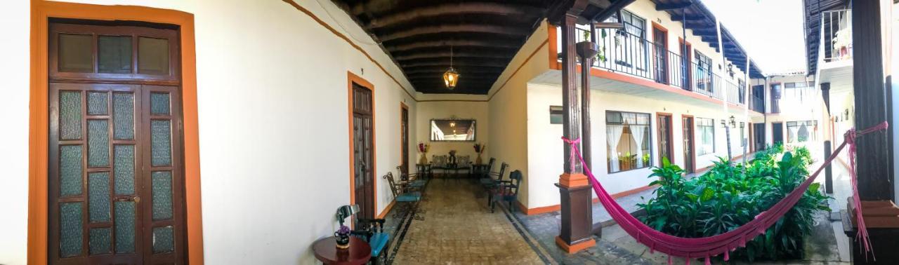 Hotel Villa De Flores Uruapan  Exterior foto