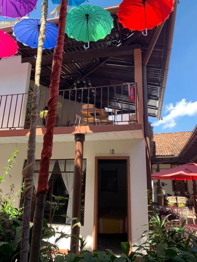 Hotel Villa De Flores Uruapan  Exterior foto